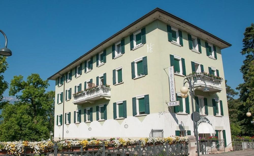 Hotel Concordia Levico Terme Exteriör bild