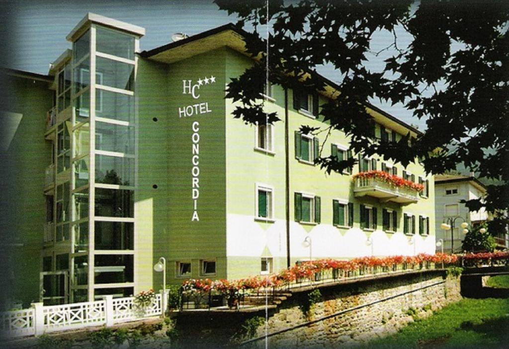 Hotel Concordia Levico Terme Exteriör bild